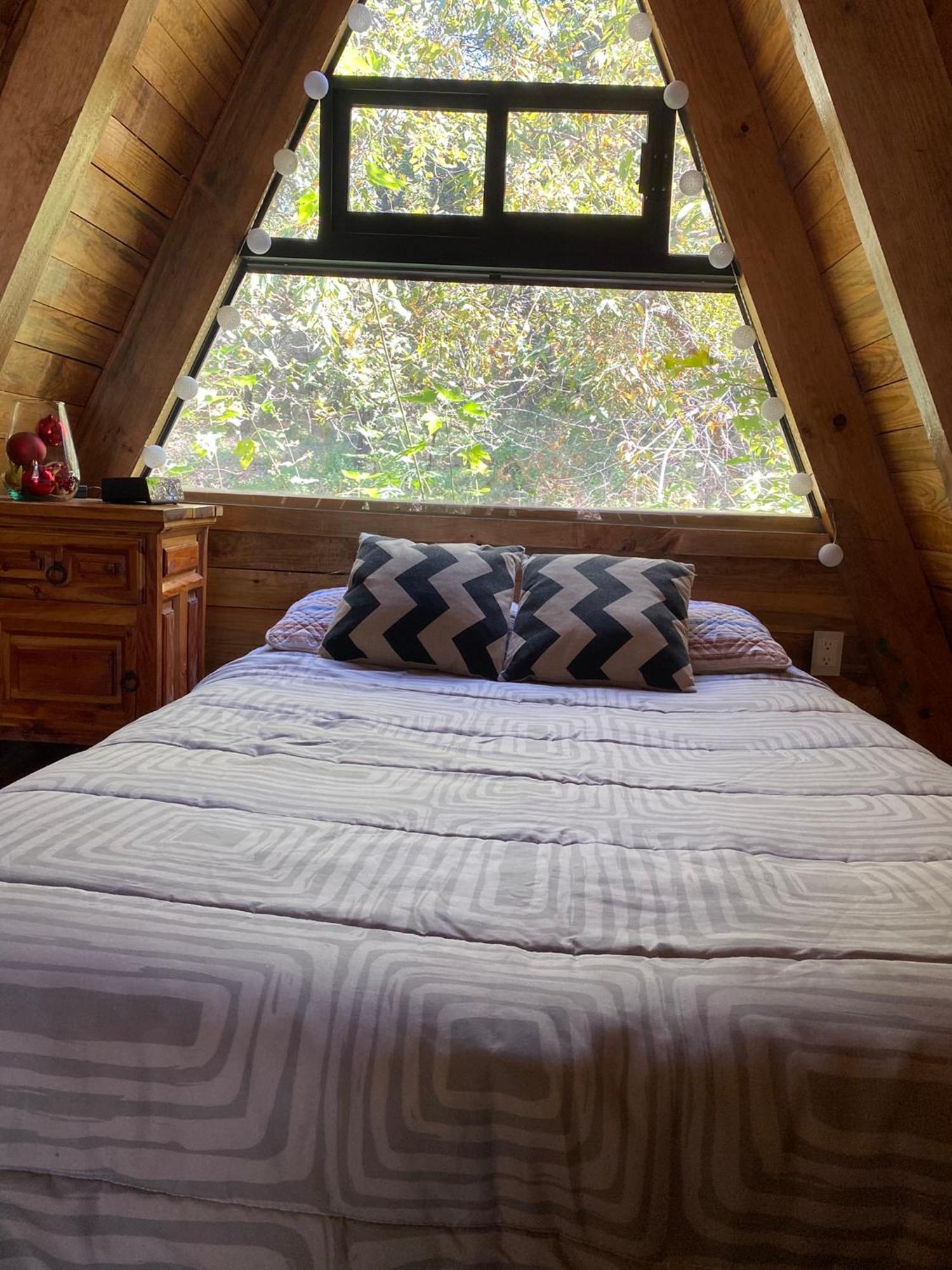 Cabanas Alpina, Romantica Y Acogedora A 10 Minutos Del Centro 迪坡斯特兰 外观 照片