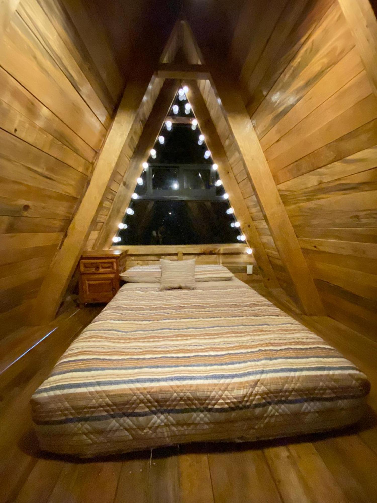 Cabanas Alpina, Romantica Y Acogedora A 10 Minutos Del Centro 迪坡斯特兰 外观 照片
